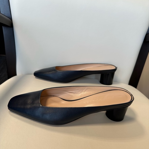 Club Monaco Aveena Block Heel Leather Mules Navy size 38 or 8 - Picture 5 of 13